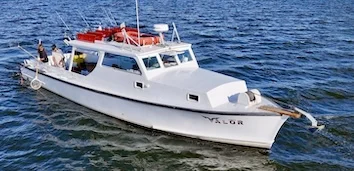 Valor charter boat
