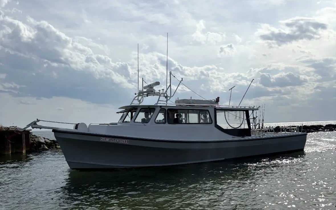 Sellfish charter boat